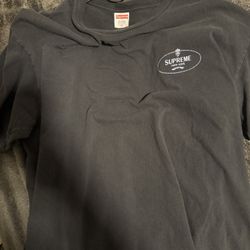 Supreme Men’s Tees Used Good Condition 