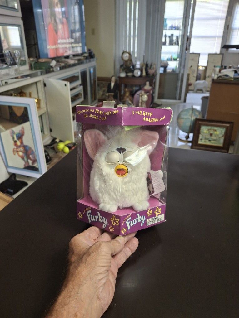 Electronic Furby 1998 Original 1st Generation Interactive Toy " Snowball " Model 70-800 By Tiger Electronics- FIRM PRICE