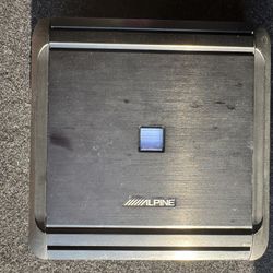 Alpine MRV-M500 Amp