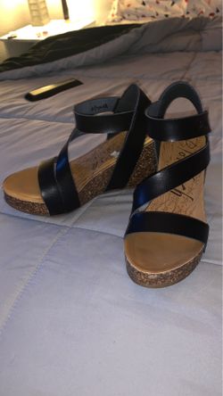 Size 9 wedged heels