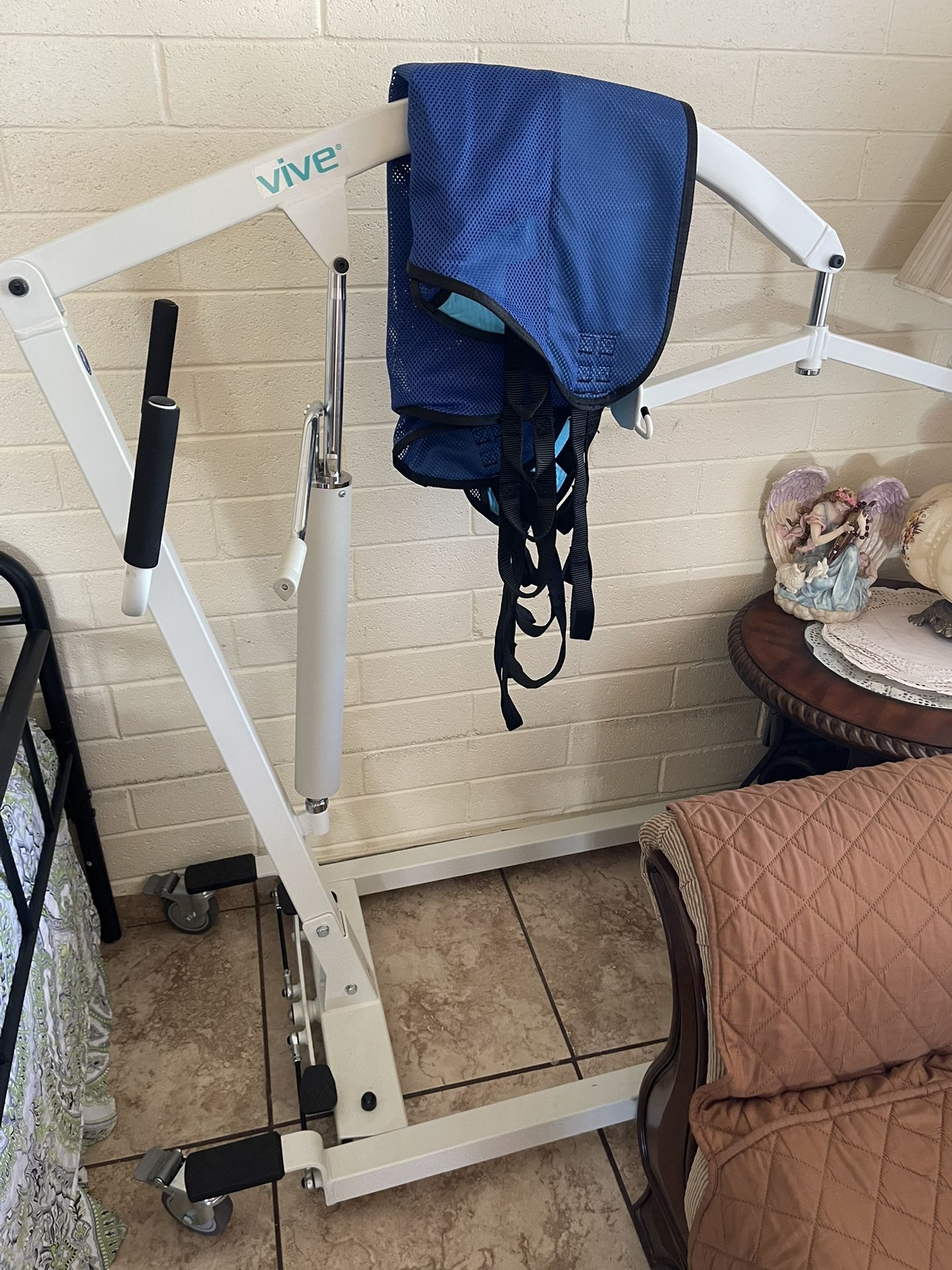 Vive Hydraulic Patient Lift for Home Use with Sling