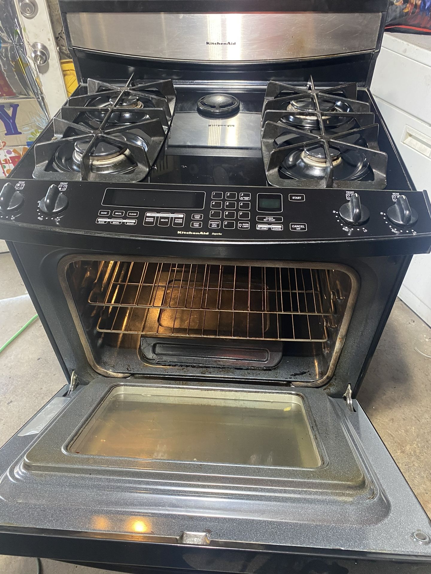 Kitchen Aid Gas Stove for Sale in Phoenix, IL OfferUp