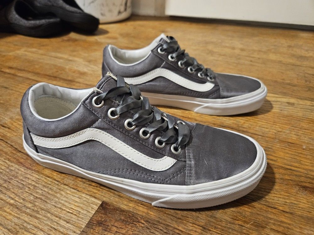 Satin Vans