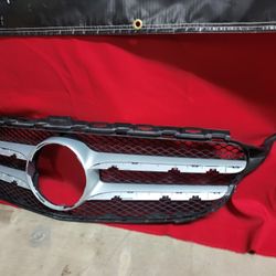2015 - 2021 Mercedes Benz/C300 Front Grille Oem 