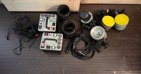 Vintage Multiblitz M1000XR Professional Studio Strobe Lighting Kit