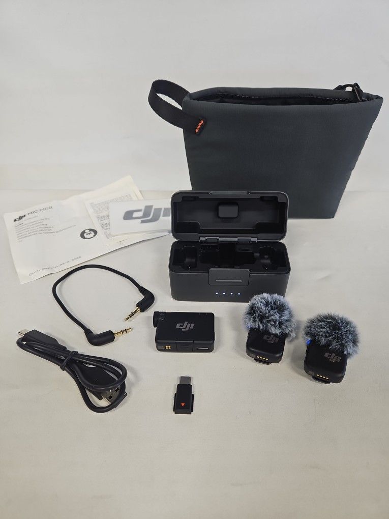 DJI Mic Mini Wireless Microphone 2 TX + 1 RX + Charging Case 813966-1