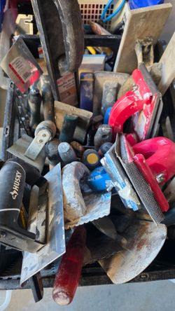 Drywall, Tile and Masonry Tool Lot, 20+ Trowels, Floats and Sanders