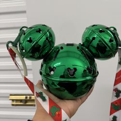 2020 Disney Holiday Sipper