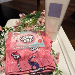 women’s Lounge Plus Studio 1886 Body Lotion