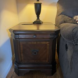 Side/ End Table 