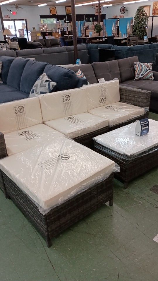 ✨ Patio Sectional With Coffee Table