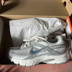 Women’s Nike Initiator 