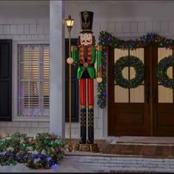 8 Ft  Animated Nutcracker With Moving Eyes