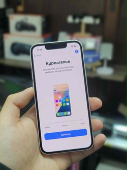 iPhone 13 6.1" (Cricket Locked)