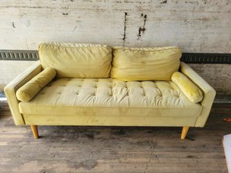 Couch / Sofa