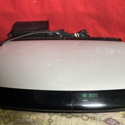 Bose AV28 Media Center AM/FM CD DVD Player  In Good Working Condition 