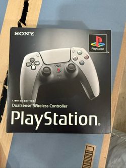 PlayStation 5 30th Anniversary Controller 
