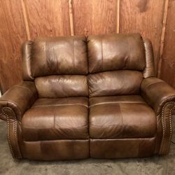 Real Leather Electric Recliner Loveseat Couch - Free Delivery 