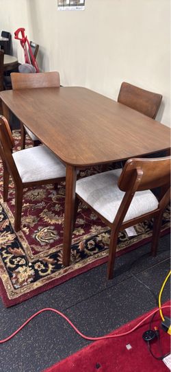 5 Piece Dining Set On Sale