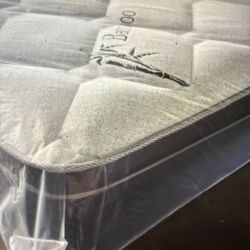 Brand new pillow top queen size mattress and box