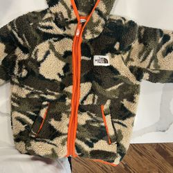 Northface Fleece Zipup Hoodie Camo Toddler 4t