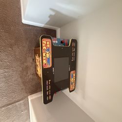 Ms. Pac-Man Video Game with 6 other games console.