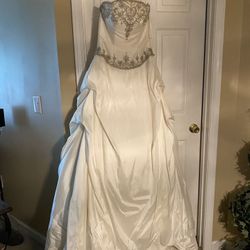 Allure Bridal Gown