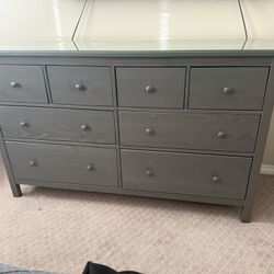 2 Dresser Set 
