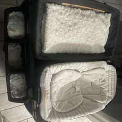 Graco Pack N Play / Baby Items (see Description)