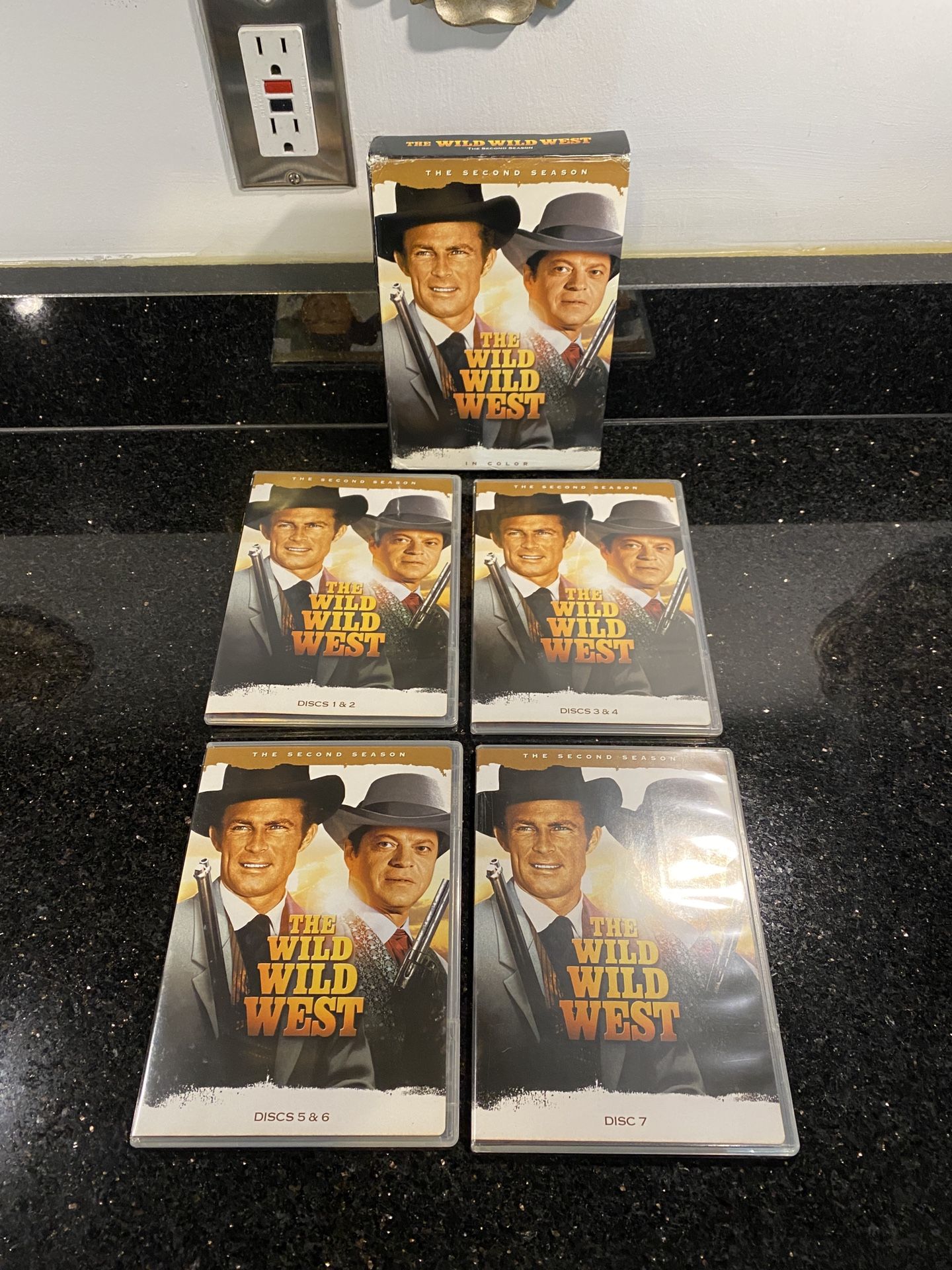 The Wild Wild West The Second Season 7 DVD Set 28 Episodes in Full Color