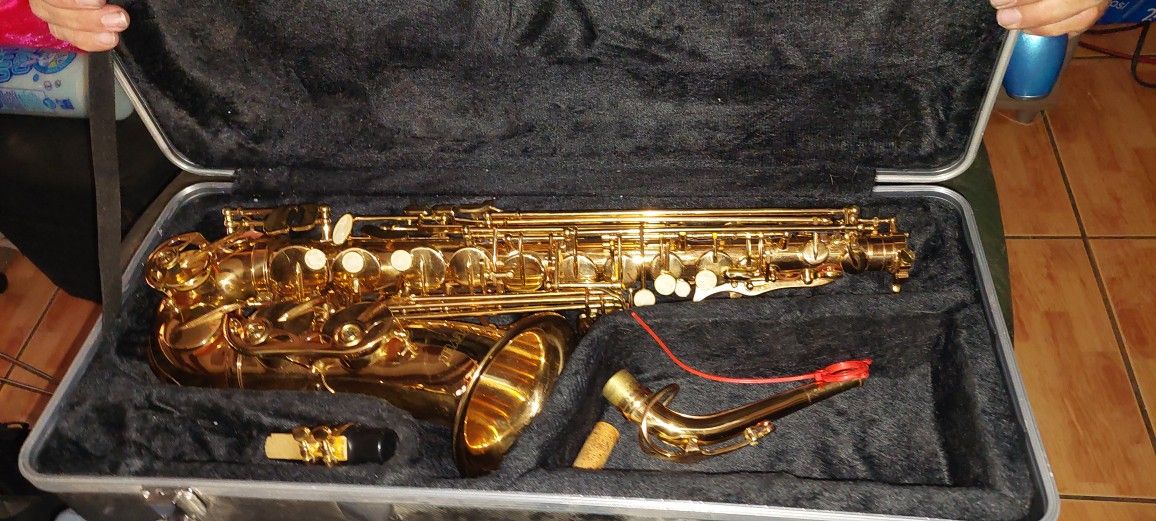 Saxophone Excellent Condition  with Case