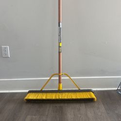 24” Push Brush quickie 