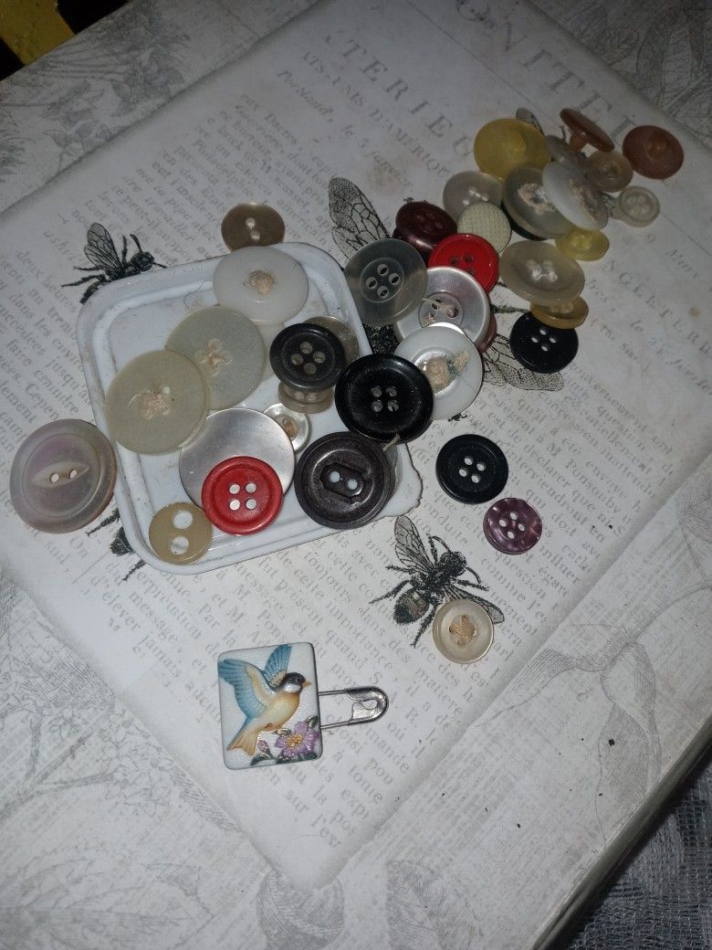 antique buttons