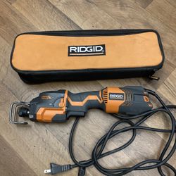 Ridgid Thru Cool 6 Amp 1-handed Orbital Reciprocating  Saw