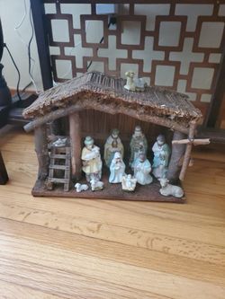 Vintage Porcelain Or Ceramic Nativity Manger Scene.