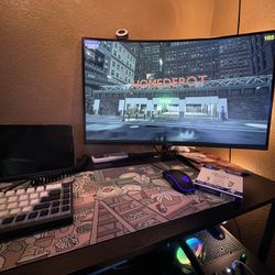Curved Monitor 
