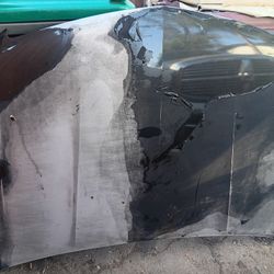 2013 -2017 Cadillac Xts Hood Needs Paint.
