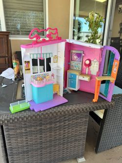 Barbie Pet Clinic