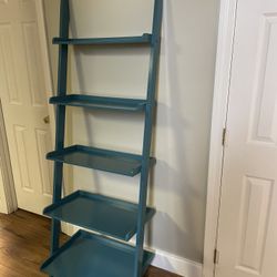 Leaning Bookshelf