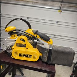 DeWalt Electric Sander