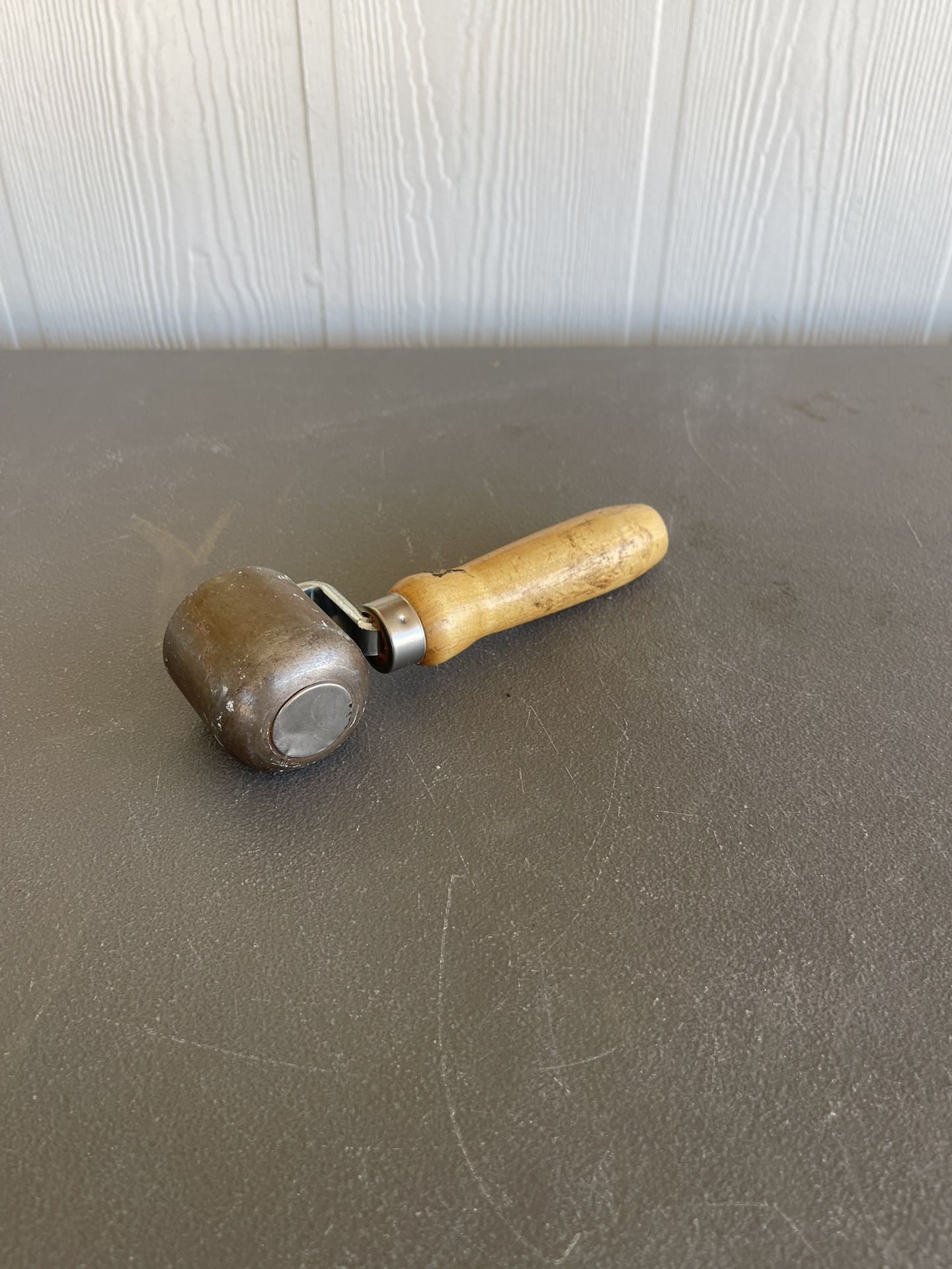 Everhard 2” Seam Roller With Radius End