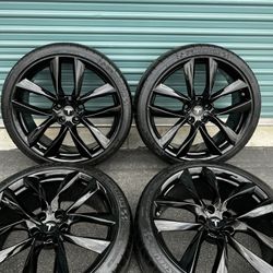 Tesla Model S Arachnid Factory Wheels And Tires