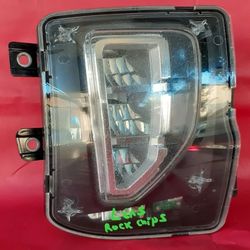 2016 2017 2018 SILVERADO 1500 RIGHT RH PASSENGER SIDE LED FOG LIGHT OEM USED