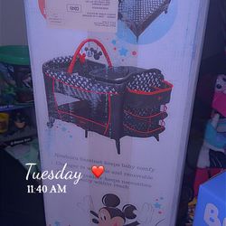 Disney baby Mickey Mouse 0m+ Newborn bassinet