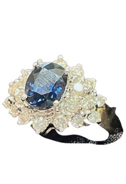 VINTAGE ESTATE 14k solid gold 3 carats  natural sapphire, diamond halo ring