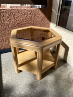 Hexagon 80’s  light wood side table