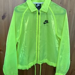Medium Neon Nike Light Jacket 