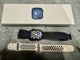 Apple Watch Series 9 (64GB)