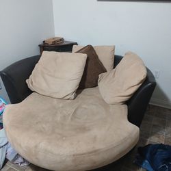 Free Furniture 