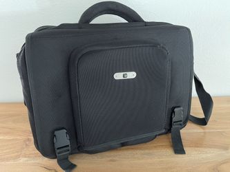 FUI Traveling Laptop Bag